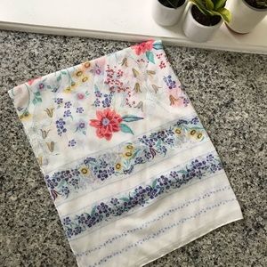 Floral Printed Scarf